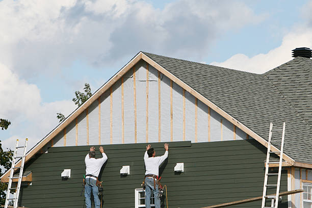 Professional Siding Replacement technician working in Fort Eustis, VA